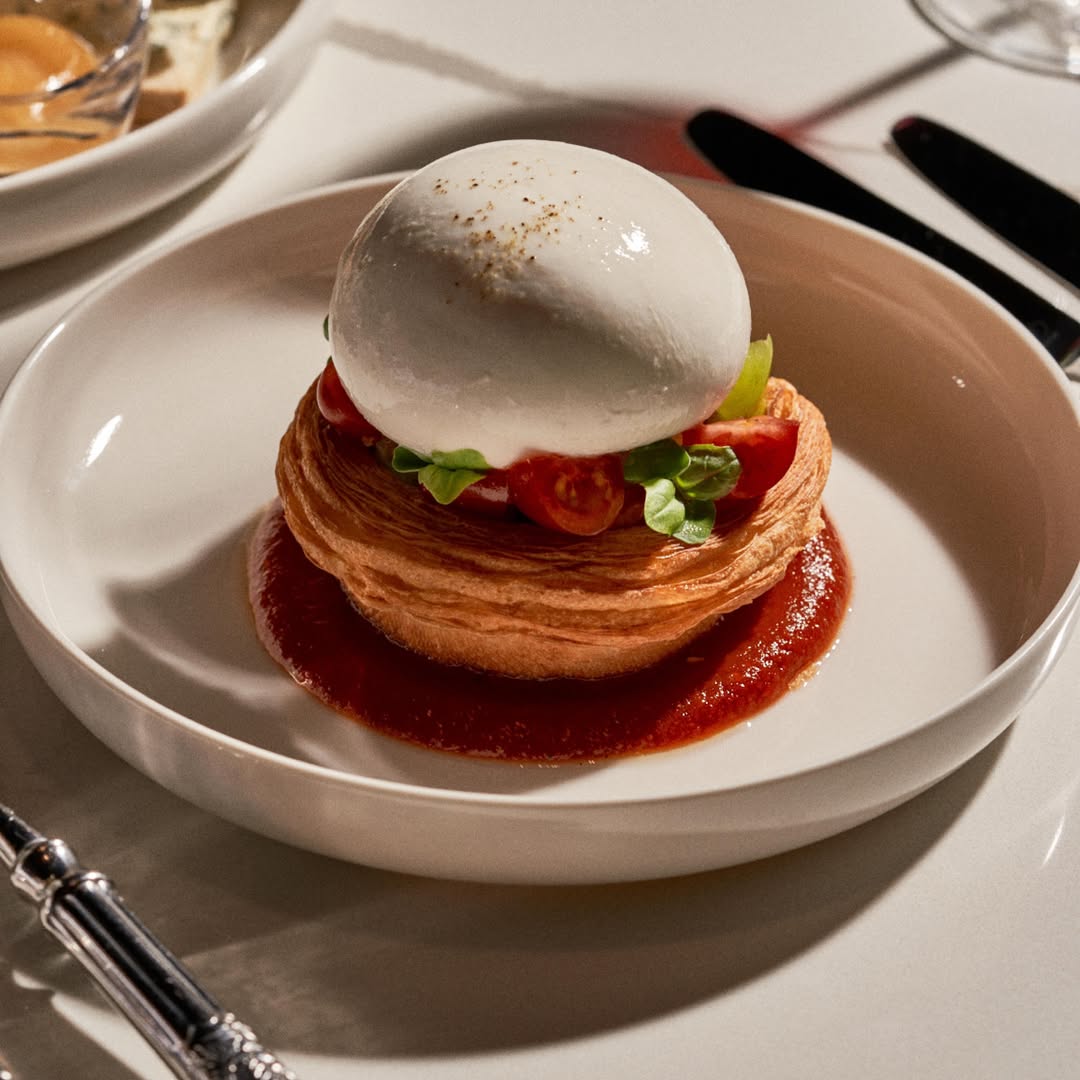 Savour in the creamy delight of our delicious burrata. Perfectly crafted and bursting with flavo