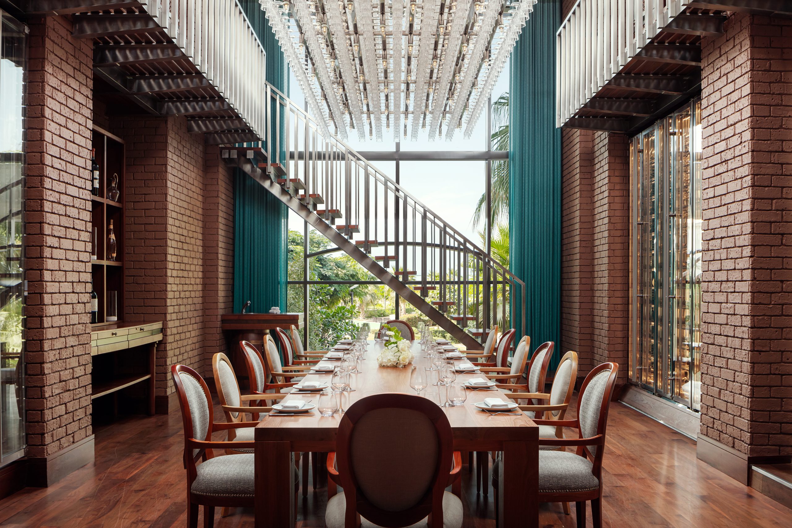 HR JPEG sRGB_STR_AUHXR_Sophia_Private_Dining