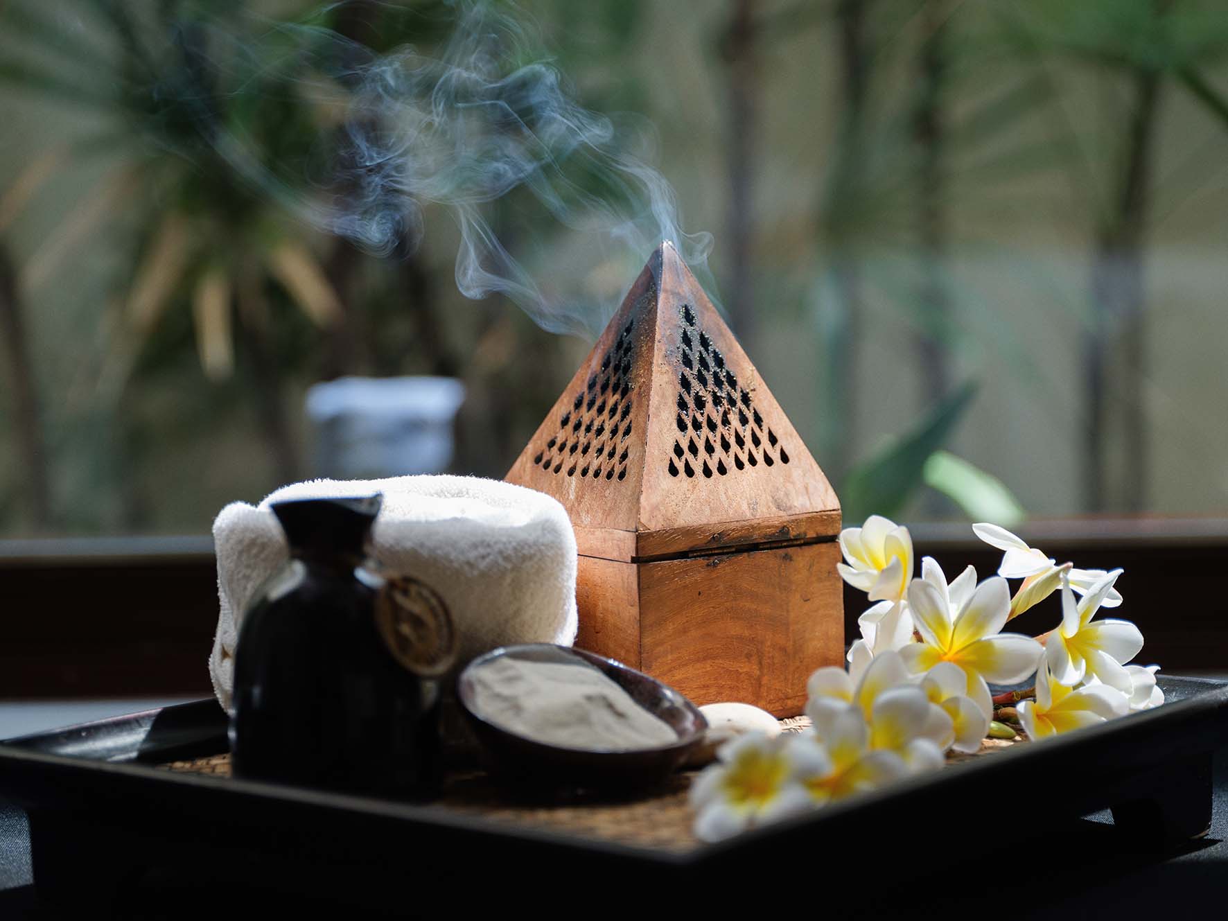 Al_Baleed_Resort_Salalah_By_Anantara_Spa_Frankincense_Burner