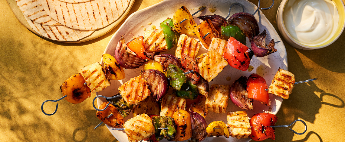 BBQ halloumi fajita skewers