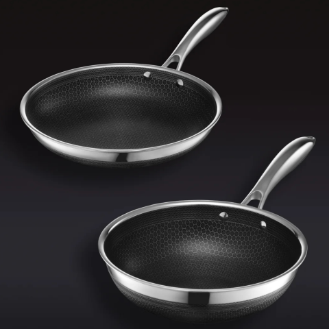 WIN A HEXCLAD HYBRID PAN AND WOK BUNDLE, WORTH OVER AED850
